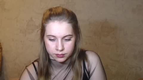 wira_witch online show from February 12, 2025, 5:05 pm