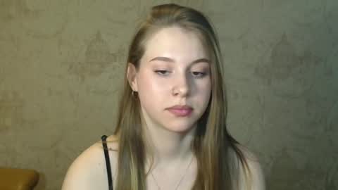 wira_witch online show from February 27, 2025, 3:26 pm