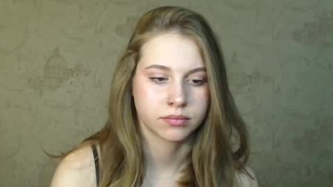 wira_witch online show from March 2, 2025, 3:05 pm