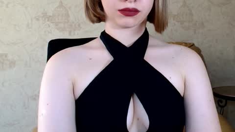 wira_witch online show from September 10, 2025, 3:12 pm