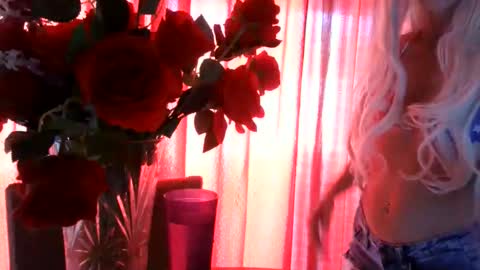 Snapshot of wishgoddes chatting on May 25, 2026, 10:49 pm WishGoddes online show from May 25, 2026, 10:49 pm