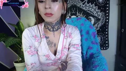 ig WitchDivinne online show from February 16, 2026, 12:51 am