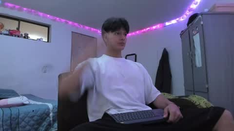 Ken online show from April 9, 2026, 2:33 am