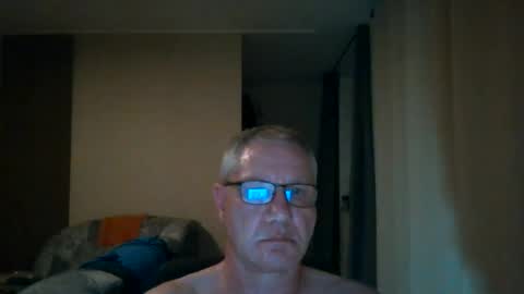 Snapshot of wixer1970 chatting on August 3, 2026, 12:31 am wixer1970 online show from August 3, 2026, 12:31 am