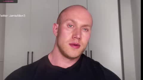 Snapshot of wlademarbergs chatting on April 2, 2026, 2:42 am Wlademar online show from April 2, 2026, 2:42 am