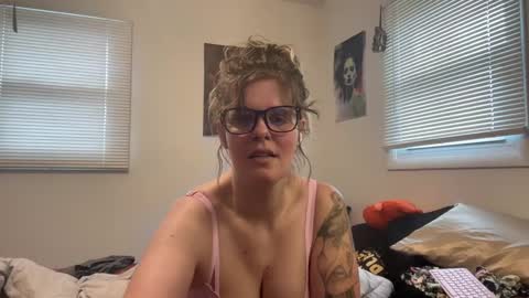 Moth online show from February 6, 2025, 5:09 pm