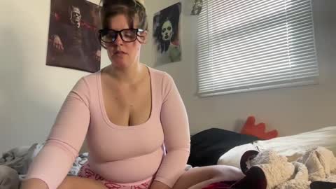 Moth online show from February 13, 2025, 5:22 pm