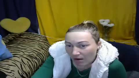 wleslymosw online show from December 25, 2024, 6:41 pm