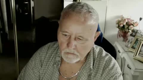 wlodman123 online show from March 31, 2026, 8:15 am
