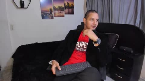 Snapshot of wncmodels chatting on December 22, 2025, 4:53 am Magnus Dark independent model online show from December 22, 2025, 4:53 am