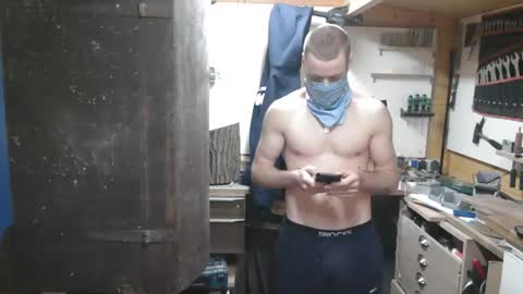 Snapshot of wolf021221 chatting on December 21, 2025, 3:08 pm wolf021221 online show from December 21, 2025, 3:08 pm