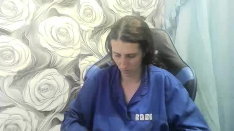 Snapshot of wolfxsnow chatting on January 11, 2026, 8:47 pm wolfxsnow online show from January 11, 2026, 8:47 pm