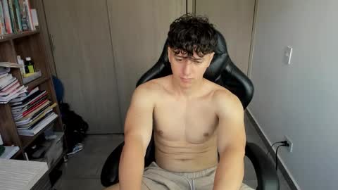 wolker_allan online show from February 20, 2026, 4:07 pm