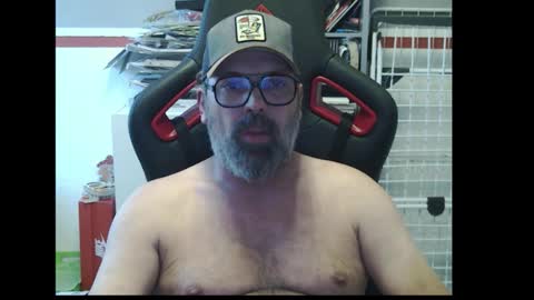 Adam online show from October 1, 2025, 3:29 pm