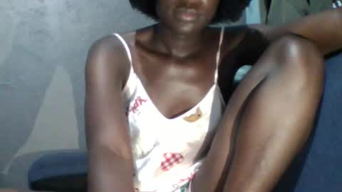 Snapshot of wonders0786 chatting on January 18, 2025, 11:22 pm Your black bunny online show from January 18, 2025, 11:22 pm