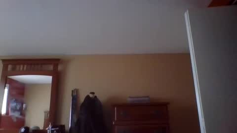 woodeee77 online show from December 6, 2024, 7:56 pm