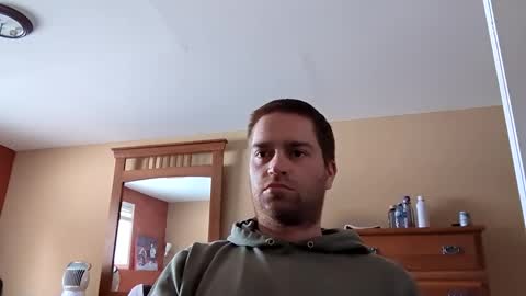 woodeee77 online show from February 10, 2025, 6:35 pm