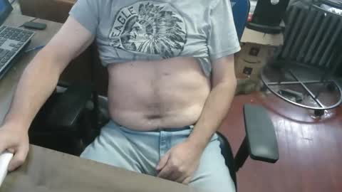 Snapshot of woodworker6473 chatting on March 12, 2026, 3:40 pm woodworker6473 online show from March 12, 2026, 3:40 pm