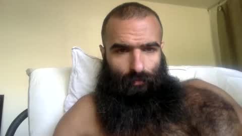 woof_wolf37 online show from April 14, 2026, 4:02 pm