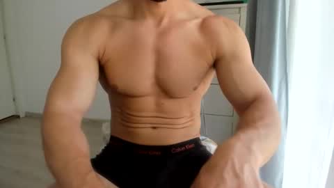 Snapshot of woolfiie chatting on May 27, 2026, 9:06 am Wolfie online show from May 27, 2026, 9:06 am