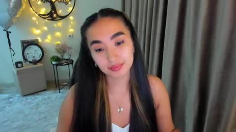 dudetta Kim online show from May 4, 2026, 8:05 pm