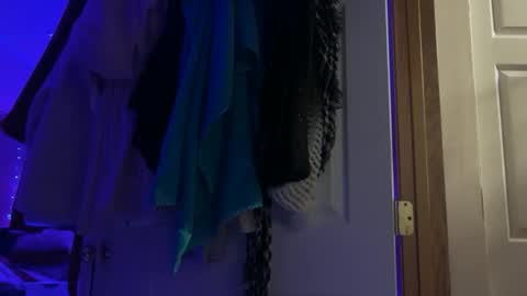 cum4me online show from April 15, 2026, 10:44 am