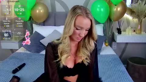 wow  jullia online show from March 20, 2026, 3:11 am