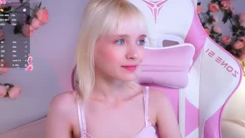 Snapshot of wow_angel chatting on June 30, 2026, 6:14 am wow_angel online show from June 30, 2026, 6:14 am