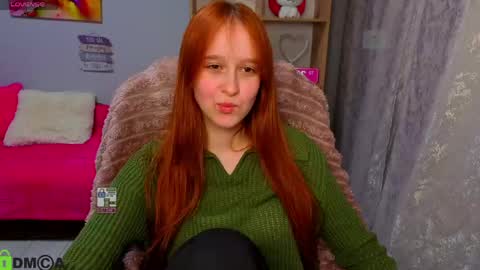 wow_emma_ online show from April 17, 2026, 7:17 pm