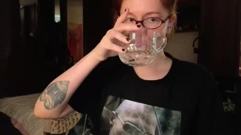 Rebecy online show from April 13, 2026, 3:39 pm