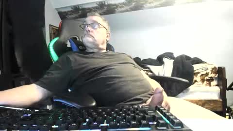 wowsers2022 online show from April 2, 2026, 2:20 am