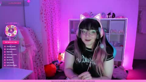 Snapshot of wrenvalentine chatting on November 28, 2025, 8:28 am Wren Valentine online show from November 28, 2025, 8:28 am