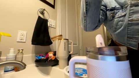 Snapshot of wynterheat chatting on July 10, 2026, 1:03 pm Wynter Heat online show from July 10, 2026, 1:03 pm