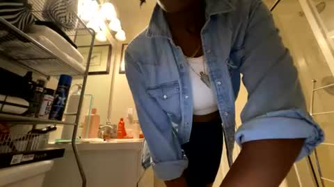 Snapshot of wynterheat chatting on July 14, 2026, 2:05 am Wynter Heat online show from July 14, 2026, 2:05 am
