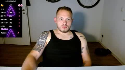 Snapshot of x19marco93x chatting on October 14, 2025, 7:47 pm x19marco93x online show from October 14, 2025, 7:47 pm