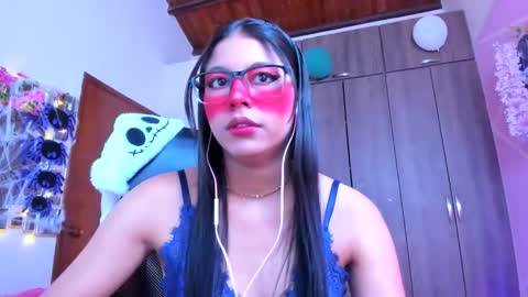 Snapshot of xallysonx_ chatting on October 16, 2025, 11:33 am XALLYSONX online show from October 16, 2025, 11:33 am