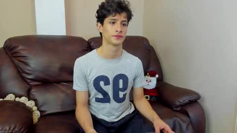 xam_collen online show from December 18, 2025, 3:40 pm