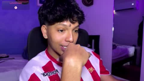 Xander bonnet online show from December 3, 2025, 4:49 pm