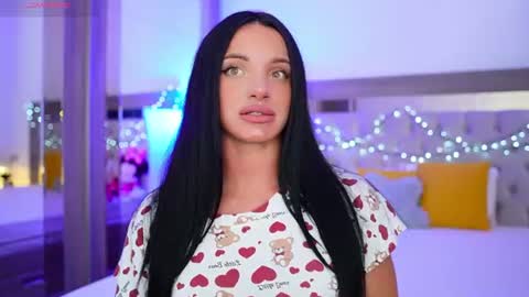 Alexandra online show from August 5, 2026, 10:55 pm