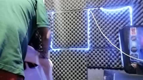 xandres2016 online show from April 9, 2026, 9:47 am