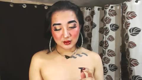 Nira   NOT INTO CHEAP GUYS  online show from January 18, 2025, 11:33 pm