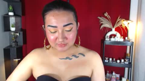 Nira   NOT INTO CHEAP GUYS  online show from October 13, 2025, 9:15 pm