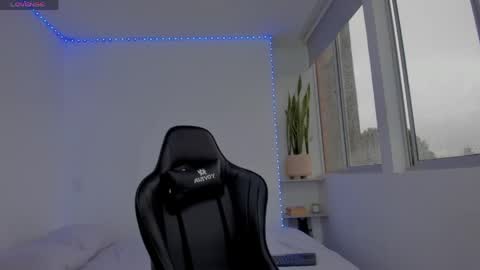 Xavier online show from April 16, 2026, 10:34 pm