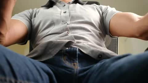 xavierloyd3 online show from September 23, 2025, 8:56 pm