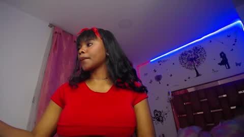 xayu online show from January 10, 2025, 5:58 am