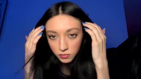 xenadreamx online show from March 9, 2026, 3:32 am