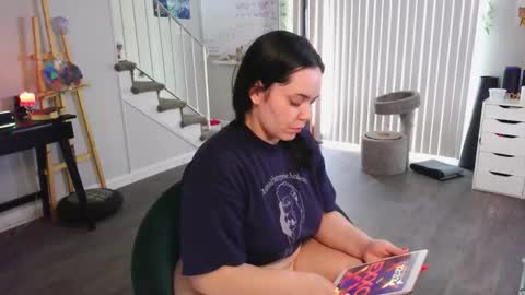 Goddess Xena online show from February 25, 2026, 5:33 pm