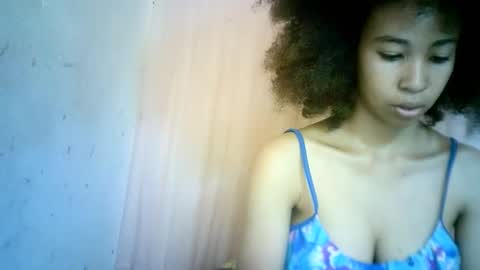 xenna610827 online show from February 5, 2025, 12:49 pm