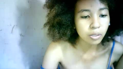 xenna610827 online show from February 7, 2025, 7:06 pm