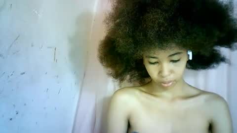 xenna610827 online show from February 18, 2025, 6:15 am